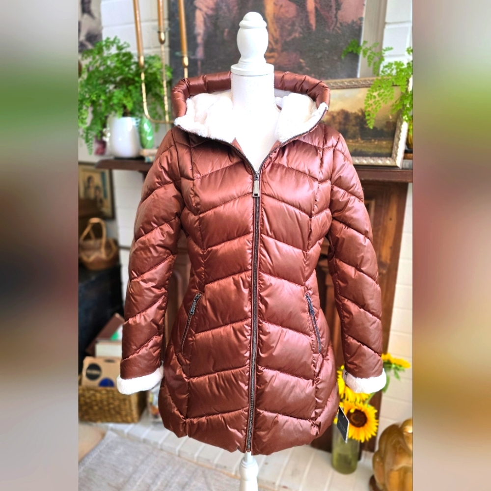 NWT Laundry By Shelli Segal Women's Satin Fitted Shape Puffer Jacket Sz Medium
